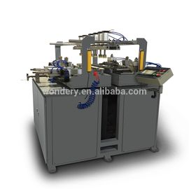 PLC Gecontroleerde Machine Integrale Type van de Radiatorvin Plastic Tank het Vastklinken Machine