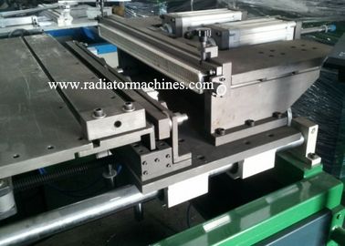 Semi Automatische van de de Bouwersmachine for16mm van de Radiatorkern de Radiatorkern