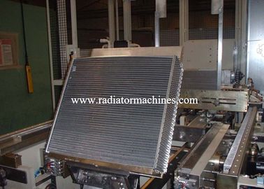 Servo van de de Radiatorkern van Typemultirow de Bouwersmachine voor Zware Vrachtwagenradiators