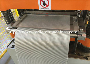 3003 de Vinmachine van de folieradiator voor 45mm Hoogte met Stabiele Prestaties